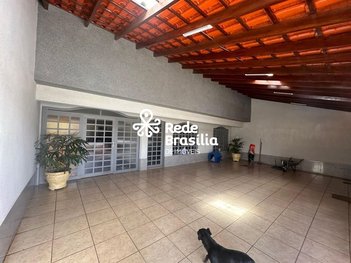 house em QNC 8, Taguatinga Centro (Taguatinga) - Brasília - DF