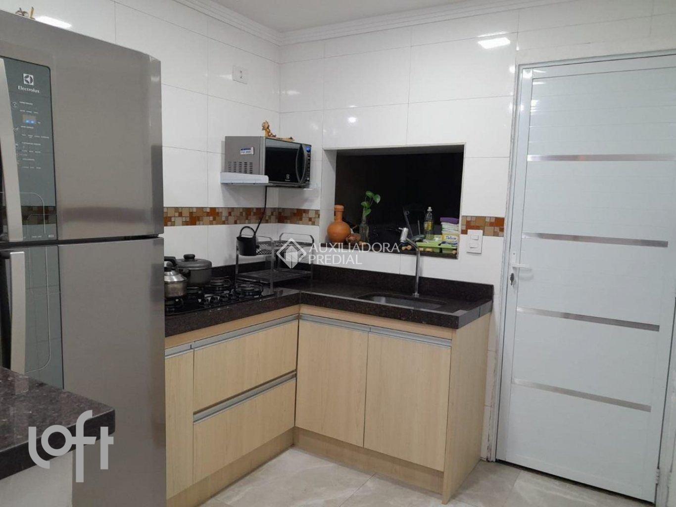 98ce3650-f8f3-4f75-8839-bd8fc1f5cfd5