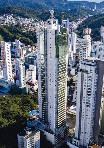 apartment em Avenida Brasil, Centro - Balneário Camboriú - SC