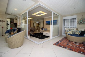 apartment em Avenida General Monteiro de Barros, Vila Luis Antônio - Guarujá - SP