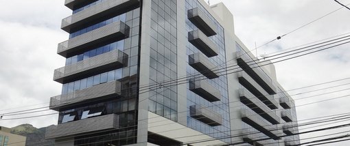office em Estrada dos Três Rios, Freguesia (Jacarepaguá) - Rio de Janeiro - RJ