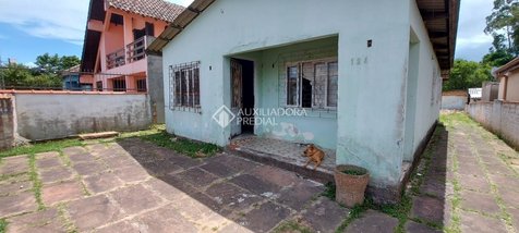 house em Rua Avelino Ávila de Oliveira, Centro - Guaíba - RS