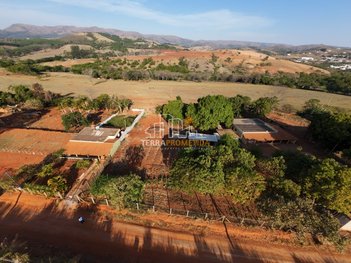 commercial_building em Rua Floriano Peixoto, Bela Vista - Piumhi - MG