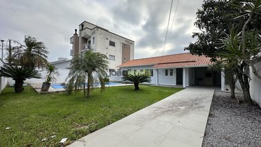 house em Rua Osvaldo Souza, Aririú - Palhoça - SC