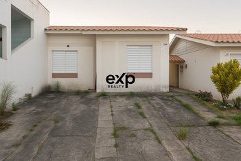 house em Avenida Artêmia Pires Freitas, Registro - Feira de Santana - BA