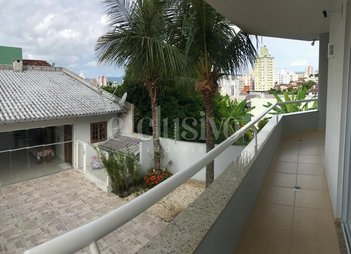 house em Rua Santa Rita de Cássia, Coloninha - Florianópolis - SC