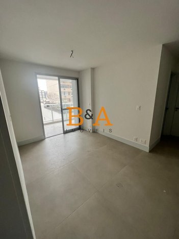 apartment em Rua Álvares de Azevedo, Icaraí - Niterói - RJ