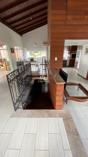 apartment em Estrada Jornalista Jaime de Arruda Ramos, Ponta das Canas - Florianópolis - SC