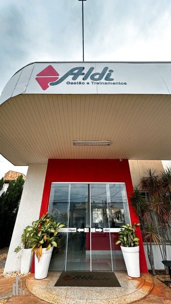 commercial_property em Rua Paranaíba, Jardim Primaveril - Três Lagoas - MS