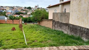 house em Rua Domingos Garcia, Vila Santa Catarina - Botucatu - SP