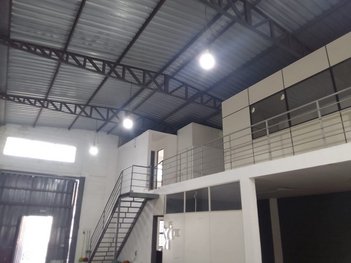 industrial em Rua Miracema, Chácaras Reunidas - São José dos Campos - SP