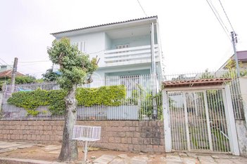 house em Rua Mathilde Zatar, Nonoai - Porto Alegre - RS