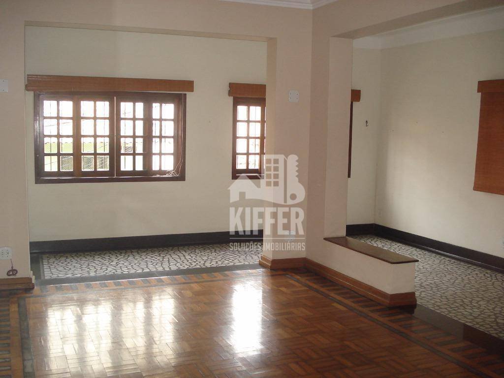 Casa com 4 quartos