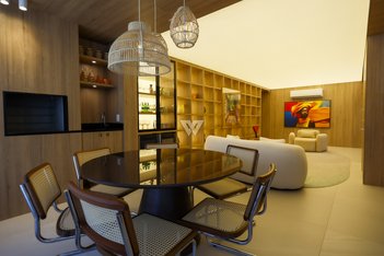 apartment em Rua Doutor Alexandre Gutierrez, Água Verde - Curitiba - PR