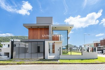 house em Rodovia Doutor Antônio Luiz Moura Gonzaga, Rio Tavares - Florianópolis - SC