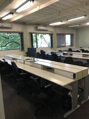 commercial_building em Avenida Dom Pedro II, Campestre - Santo André - SP