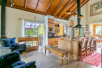 house em Servidão Dama da Noite, Lagoa da Conceição - Florianópolis - SC