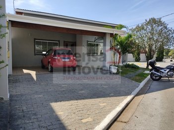 house em Avenida Renato Vargas, Loteamento Residencial Campos do Conde II - Tremembé - SP