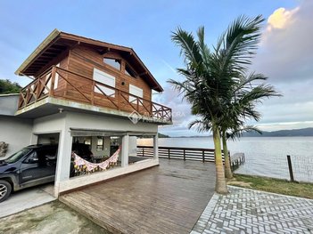 house em Estrada Geral Praia Vermelha, Praia Vermelha - Imaruí - SC