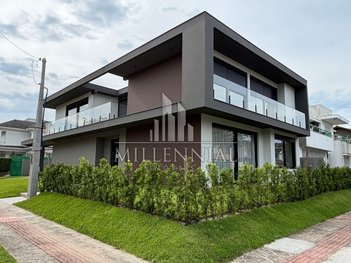 house em Rua Juliana Meurer Feiber, Canasvieiras - Florianópolis - SC