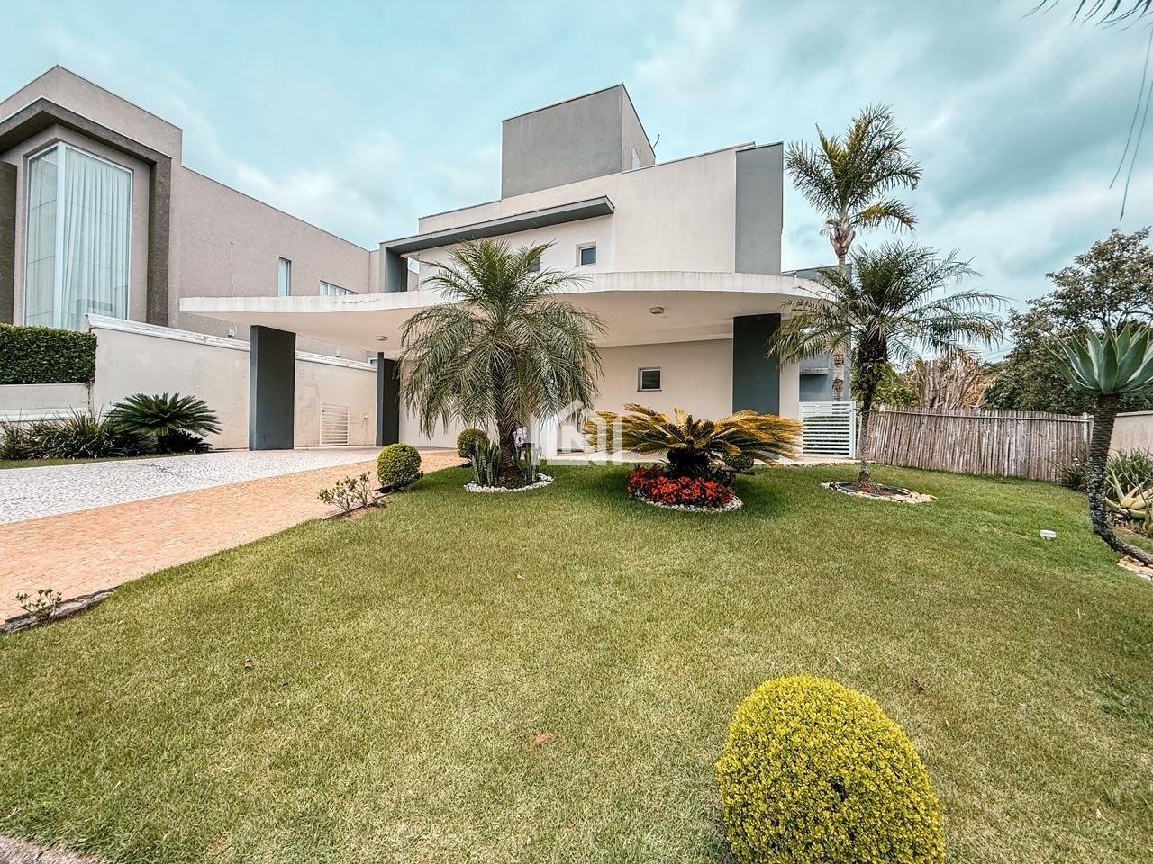 casa a venda ou locacao no condominio reserva santa maria - fachada