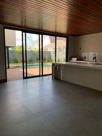 house em Avenida Vereador Carlito Cordeiro, Jardim Botânico - Uberlândia - MG