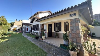 house em Rua Goitacaz, Vila Assunção - Porto Alegre - RS