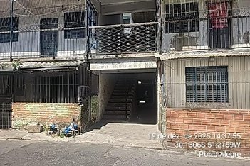 apartment em Rua Doutor Júlio Teixeira, Cavalhada - Porto Alegre - RS