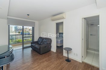 apartment em Avenida Luiz Manoel Gonzaga, Três Figueiras - Porto Alegre - RS