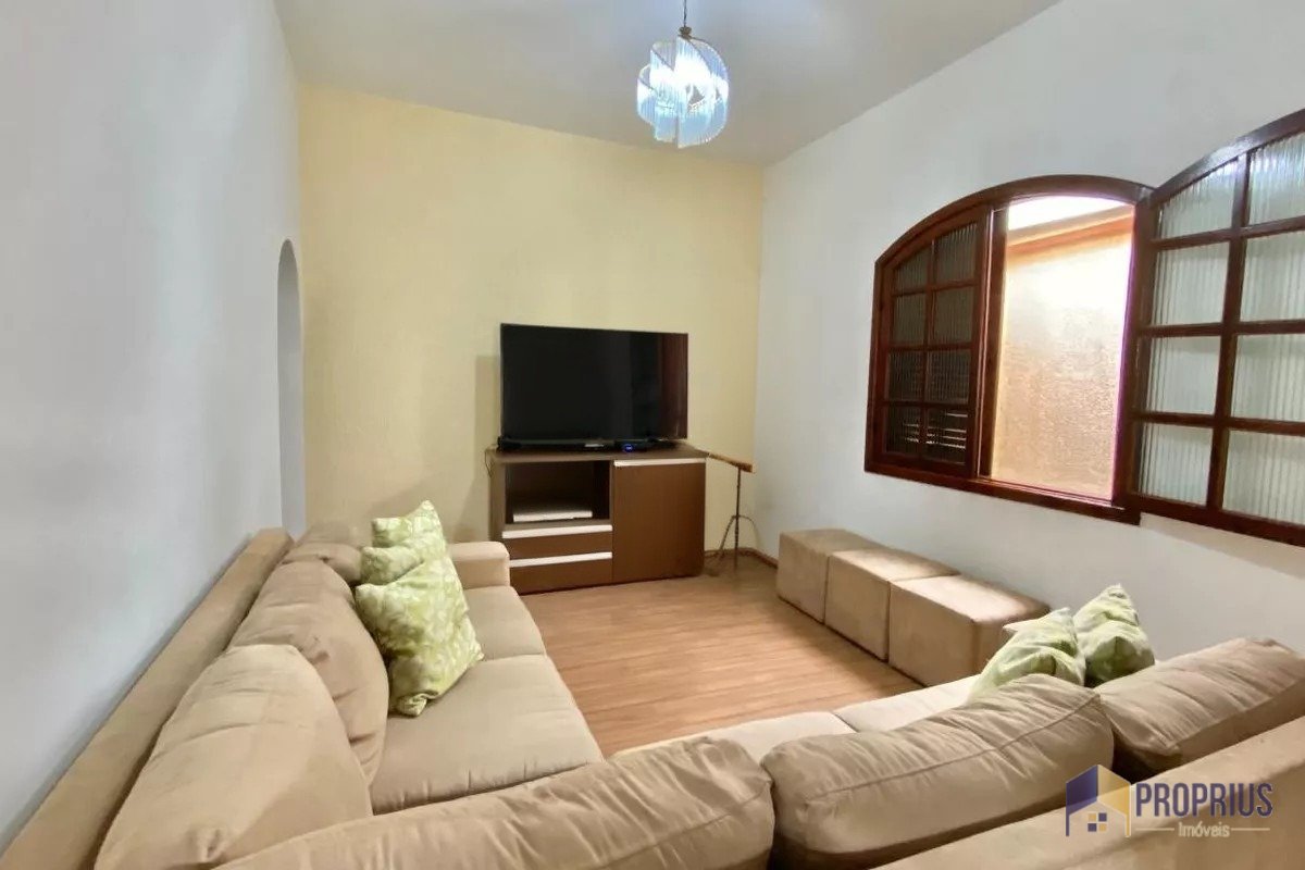 Casa com 6 quartos — Palmeiras, Belo Horizonte