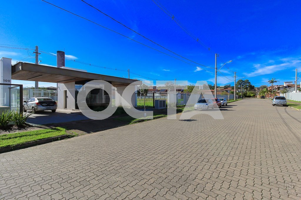 01_portico.jpg