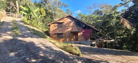 house em Rua dos Curiós, Araras - Petrópolis - RJ