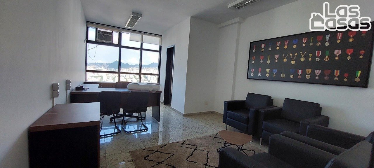 16896906361971689690635573004