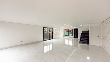 house em Rua Irma Schreiner Maran, Santa Cândida - Curitiba - PR