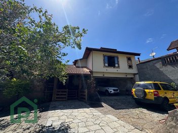 house em Rua Maria Glória Silva, Cascatinha - Nova Friburgo - RJ