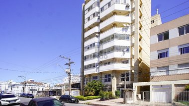 apartment em Rua General Telles, Centro - Pelotas - RS
