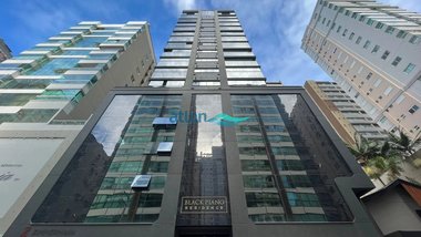 apartment em Rua 236, Meia Praia - Itapema - SC