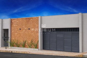 house em Rua Francisco Antônio de Oliveira, Santa Mônica - Uberlândia - MG