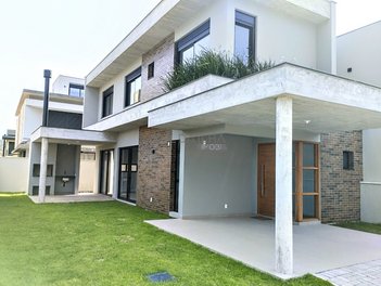 house em Doutor Antônio Luiz Moura Gonzaga, Rio Tavares - Florianópolis - SC