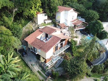 house em Estrada Francisco da Cruz Nunes, Badu - Niterói - RJ