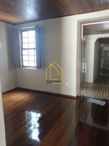 house em Rua Três de Maio, Centro - Pelotas - RS