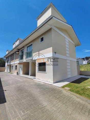 house em Rua Marcelo Tadeu Morona, Forquilhas - São José - SC