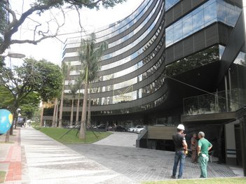 business em Avenida Barbacena, Barro Preto - Belo Horizonte - MG