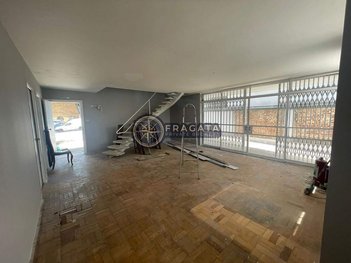 commercial_building em Almirante Pereira Guimarães, Pacaembu - São Paulo - SP