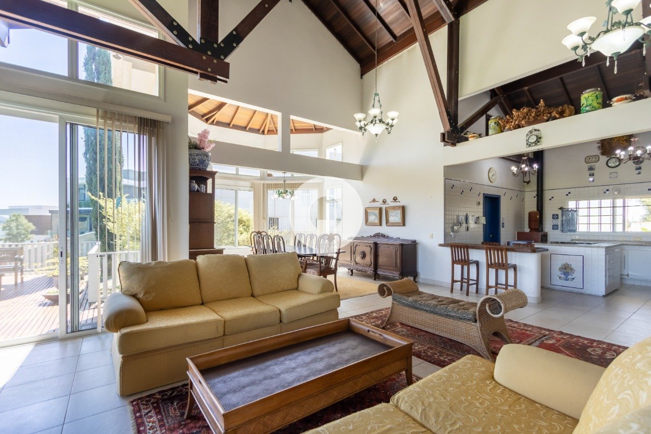 03 Living casa 430 metros condominio weekend bosque clube quadra de tenis, vista ensolarada 2 suites