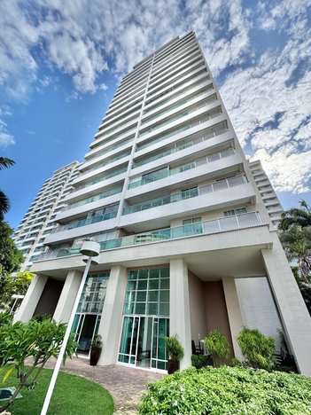 apartment em Rua Chico Feitosa do Cococi, Engenheiro Luciano Cavalcante - Fortaleza - CE