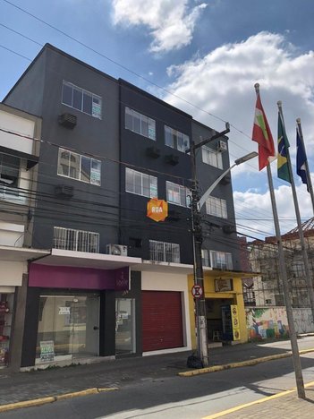 office em Quinze de Novembro, Centro - Joinville - SC