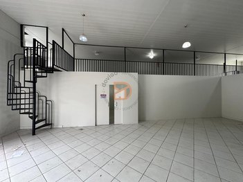 industrial em Avenida Vinte e Dois de Outubro, Jardim Santa Helena - Mogi Mirim - SP