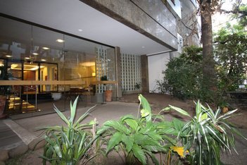 office em Dona Laura, Rio Branco - Porto Alegre - RS