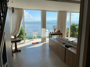 house em Estrada Haroldo Soares Glavan, Cacupé - Florianópolis - SC